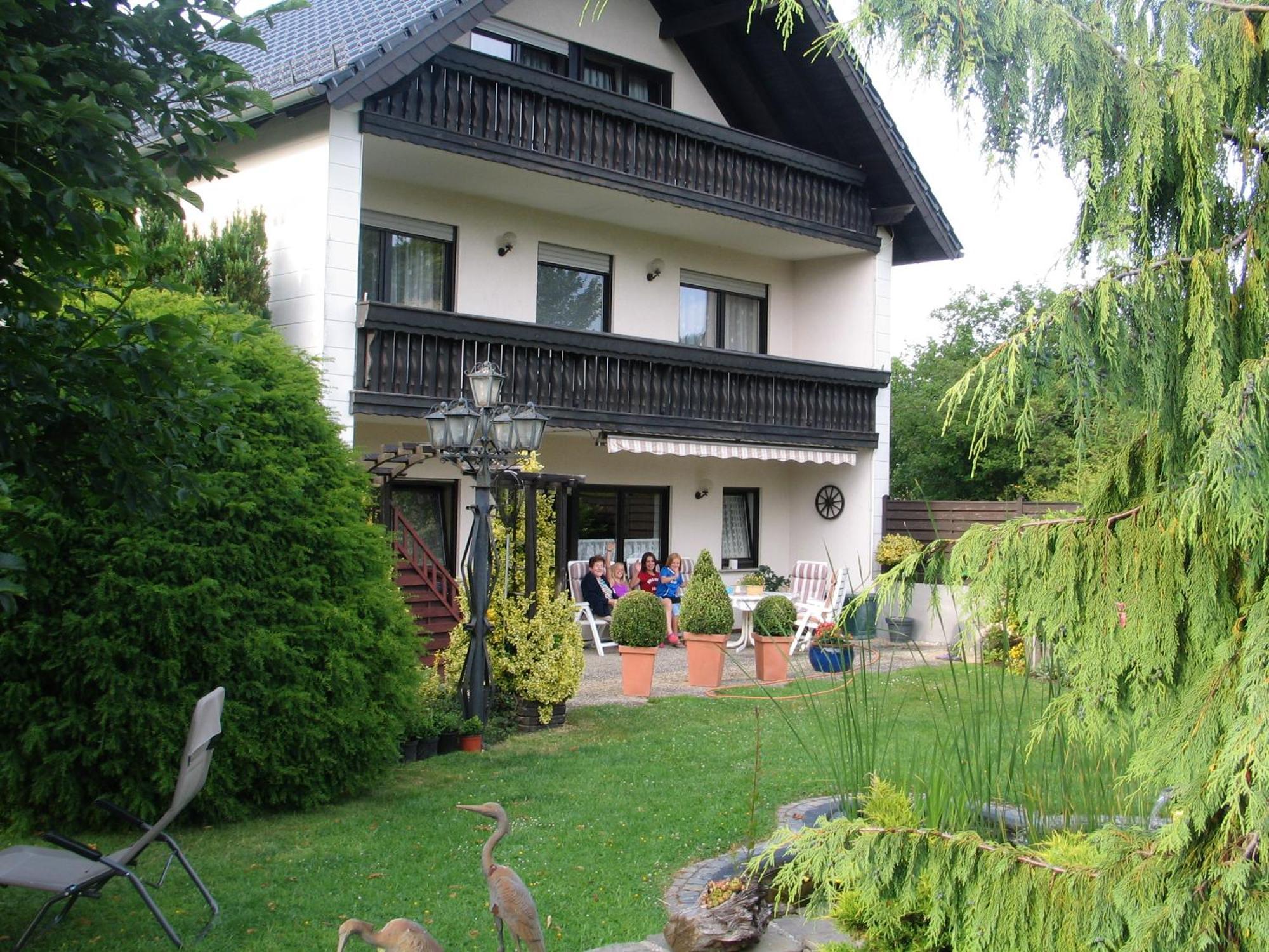 Hotel Haus Claudia Müllenbach Exterior foto